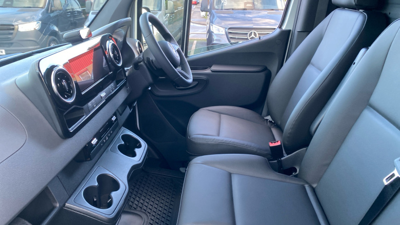 Mercedes-Benz Sprinter 315Cdi L2 Diesel Rwd 3.5t H2 Pro Van